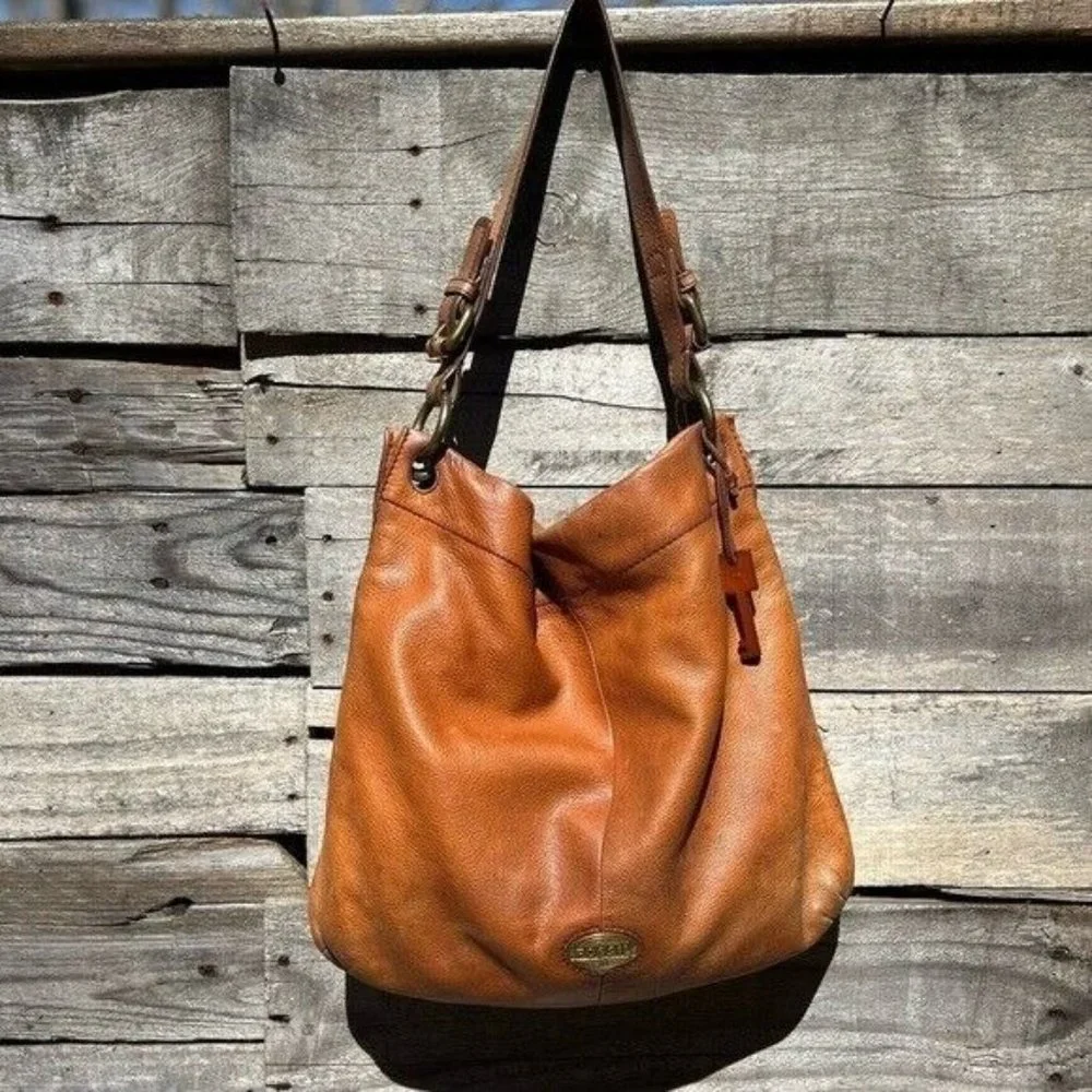 🌻VINTAGE Fossil Distressed Brown Leather Hobo Shoulder Bag or Crossbody Bag